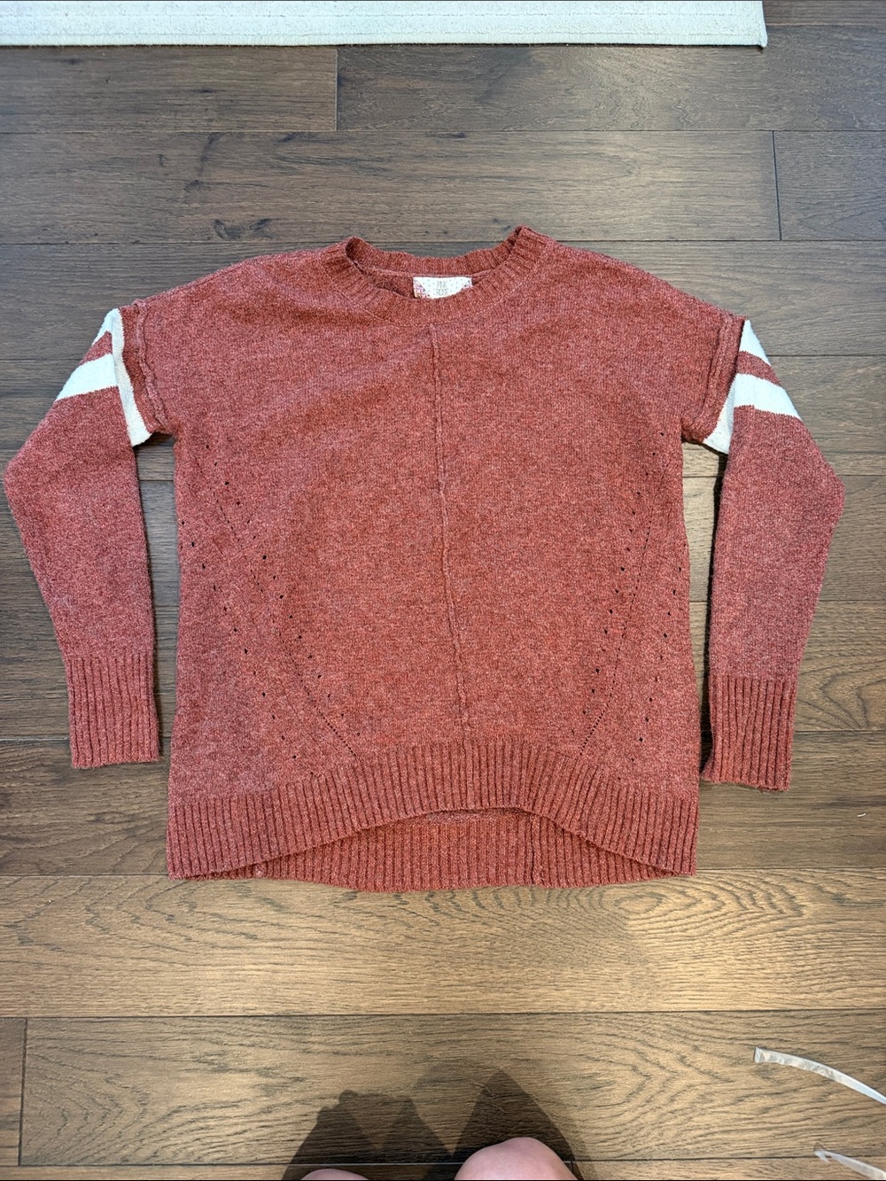 Pink Rose Rust Crewneck Sweater with White Sleeve Stripes Size Medium - P27